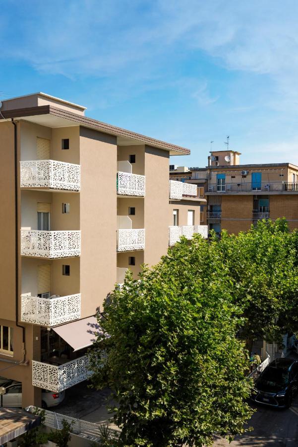 Mantovani Hotel Murano & Mariu Rimini Bagian luar foto